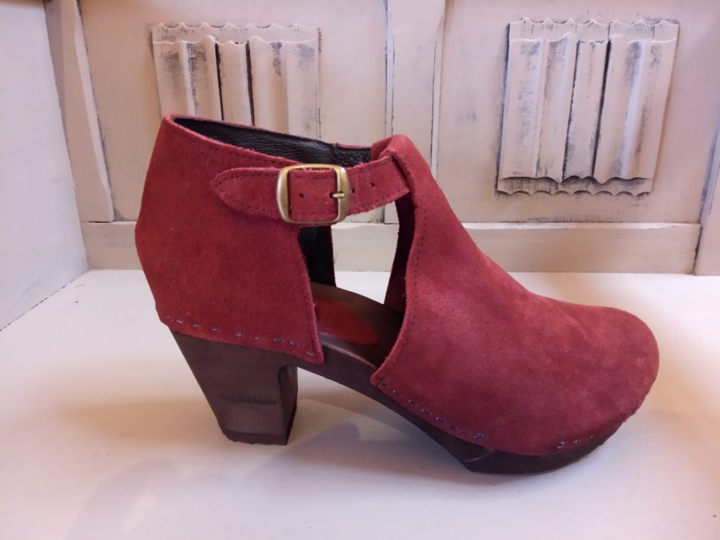 chaussures en bois et cuir Bosabo bordeau