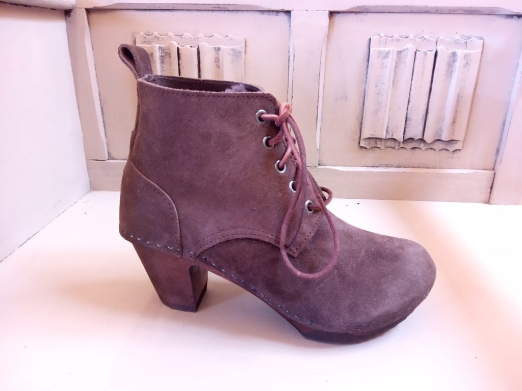 chaussures en bois et cuir Bosabo brun